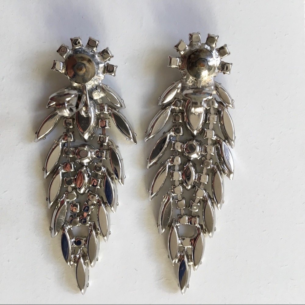 Vintage Crystal Rhinestone Clip Earrings - Picture 6 of 7